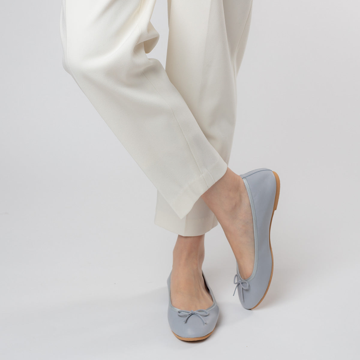 Pauline -Premium Smooth Icegray プレミアムスムース アイスグレー(Limited) kurun クルン kuruntokyo 入学式 卒業式 クルントウキョウ 疲れない 痛くない madeinjapan 日本製 本革 バレエシューズ フラットシューズ パンプス kurunTOKYO mdmバレエシューズwaterproof レインシューズ 小さいサイズ 大きいサイズ 26cm 21.5cm 26cm 25.5cm 25cm 22cm