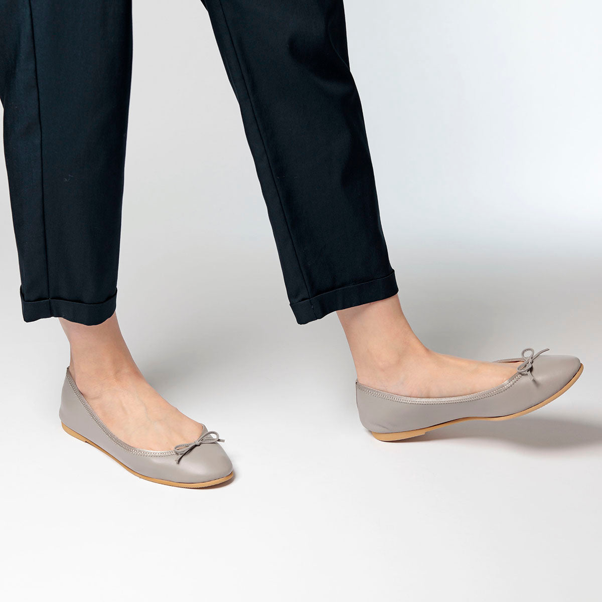 Pauline -Smooth Light gray スムース ライトグレー kurun クルン kuruntokyo 入学式 卒業式 クルントウキョウ 疲れない 痛くない madeinjapan 日本製 本革 バレエシューズ フラットシューズ パンプス kurunTOKYO mdmバレエシューズwaterproof レインシューズ 小さいサイズ 大きいサイズ 26cm 21.5cm 26cm 25.5cm 25cm 22cm