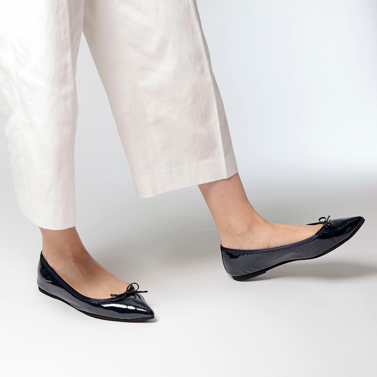 Mathilde -Enamel Navy エナメル ネイビー kurun クルン kuruntokyo 入学式 卒業式 クルントウキョウ 疲れない 痛くない madeinjapan 日本製 本革 バレエシューズ フラットシューズ パンプス kurunTOKYO mdmバレエシューズwaterproof レインシューズ 小さいサイズ 大きいサイズ 26cm 21.5cm 26cm 25.5cm 25cm 22cm