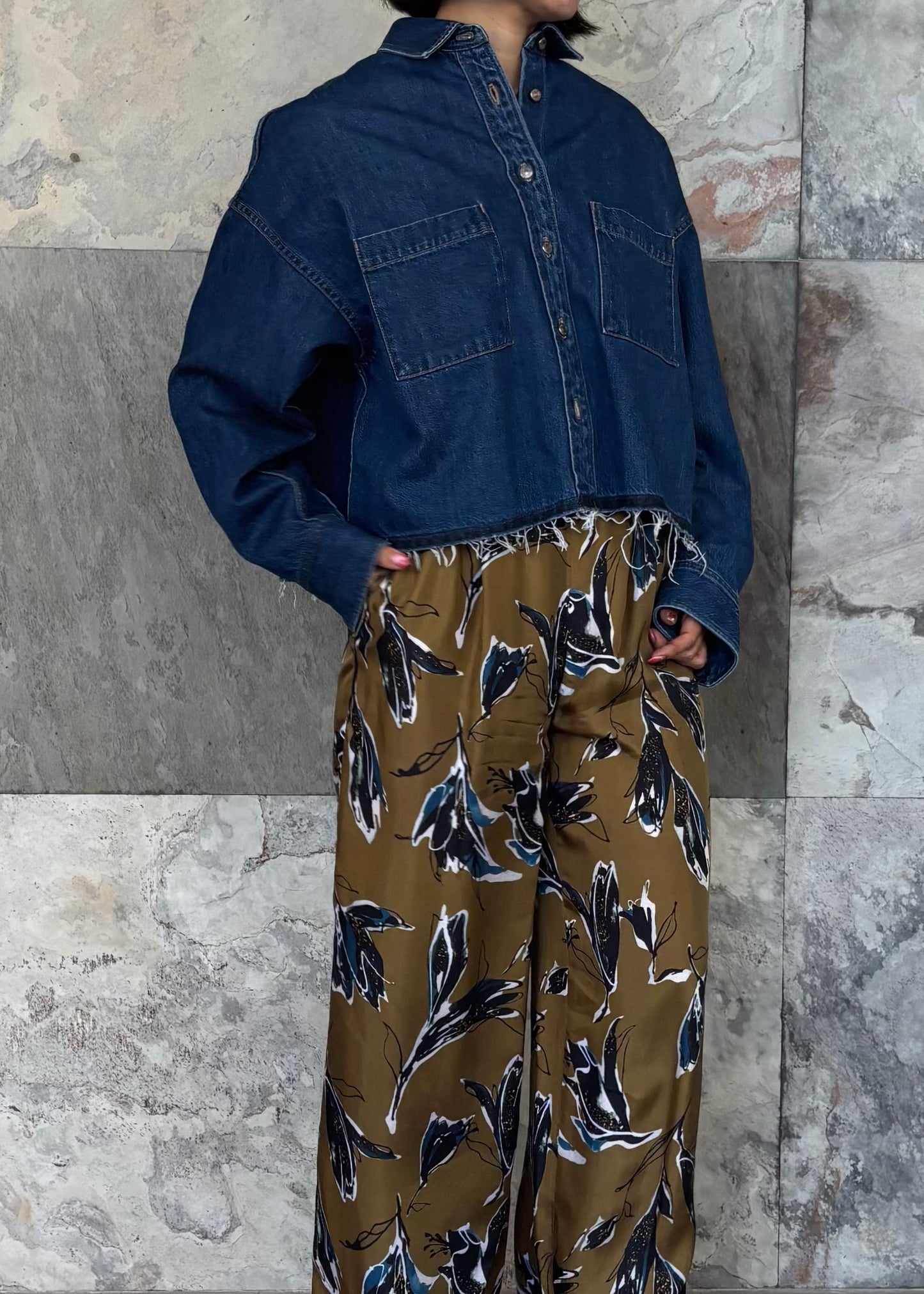 SACRA AUTHENTIC DENIM CROPPED SHIRT
