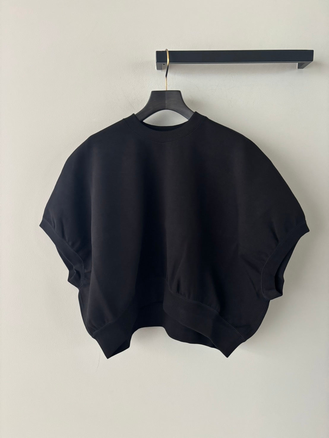 SACRA / DOUBLE KNITTED CLOTH TOP