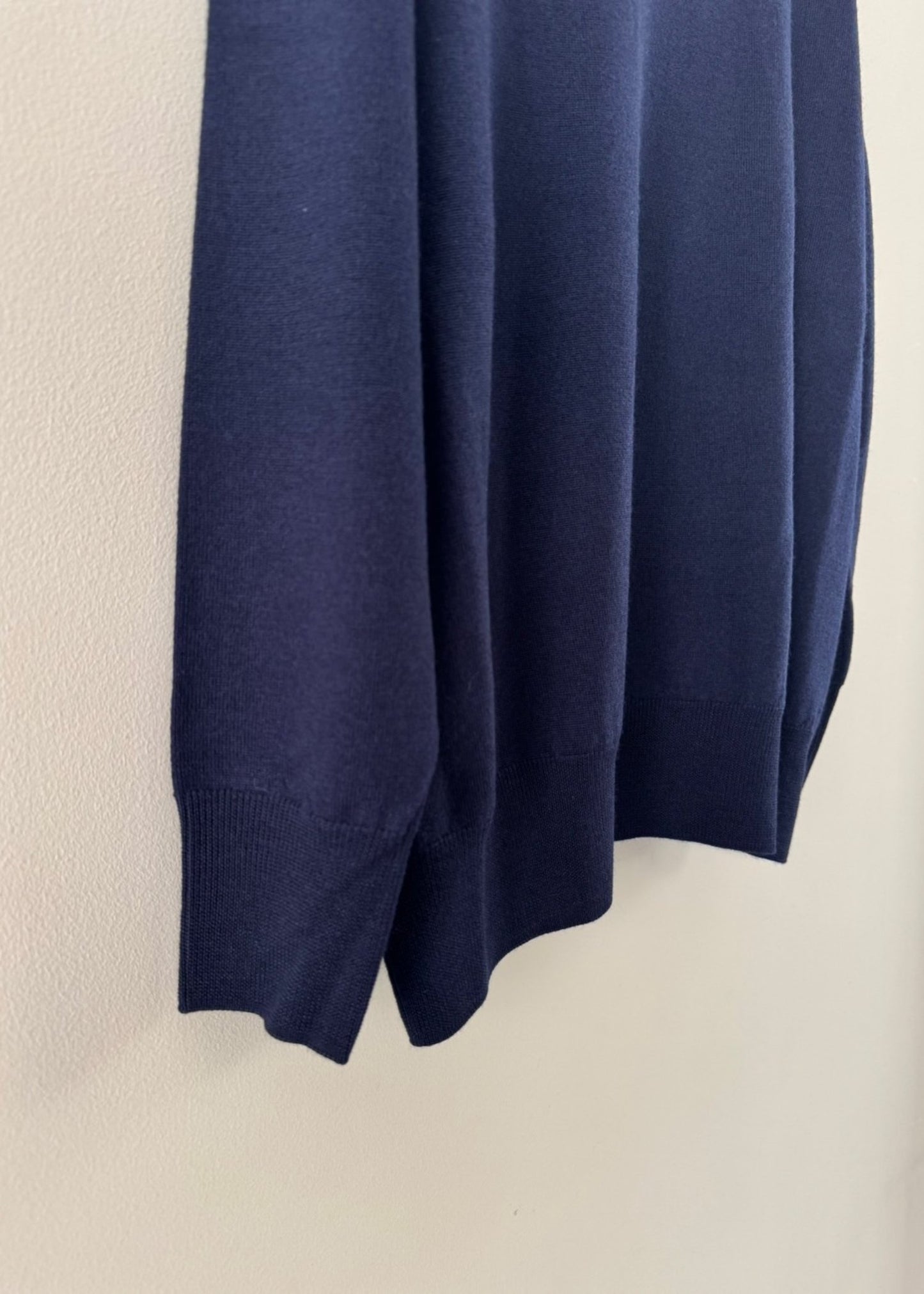 SACRA MERINO CREW-N TOP