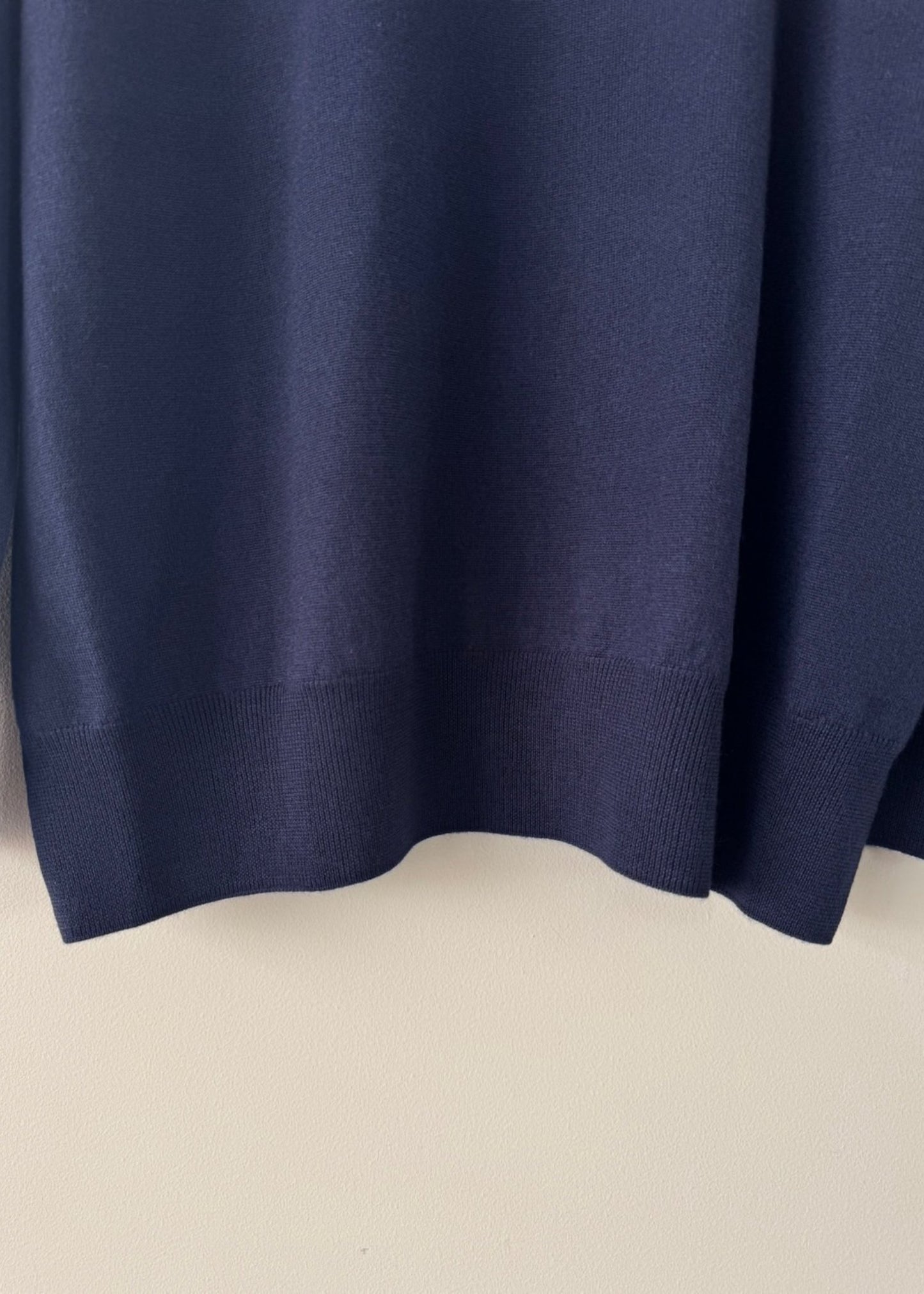 SACRA MERINO CREW-N TOP