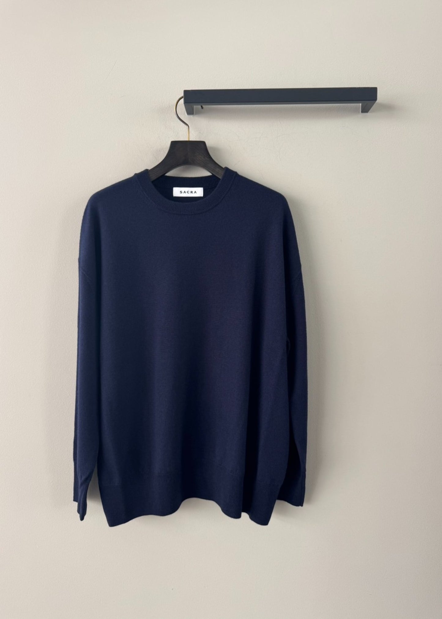 SACRA MERINO CREW-N TOP