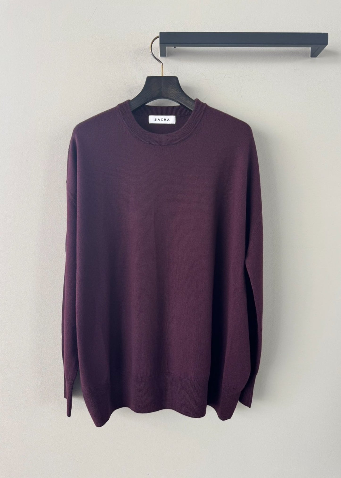 SACRA MERINO CREW-N TOP