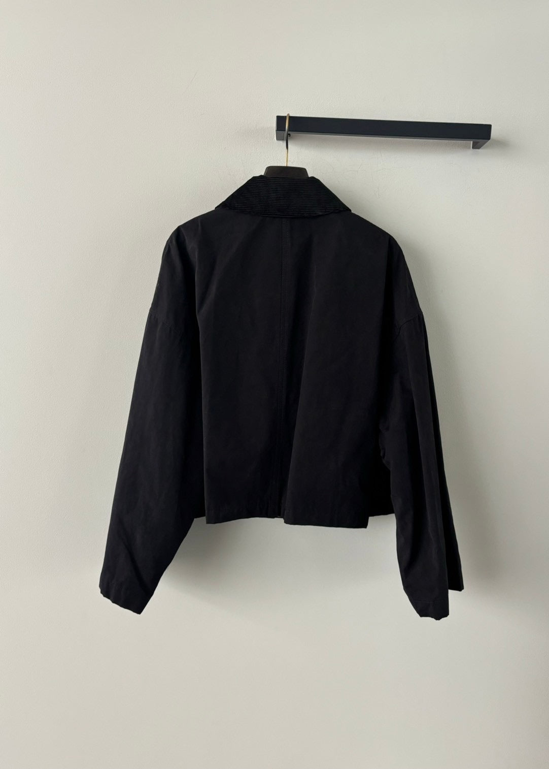 SACRA/WAXED HIGH DENSITY CLOTH SHORT JACKET