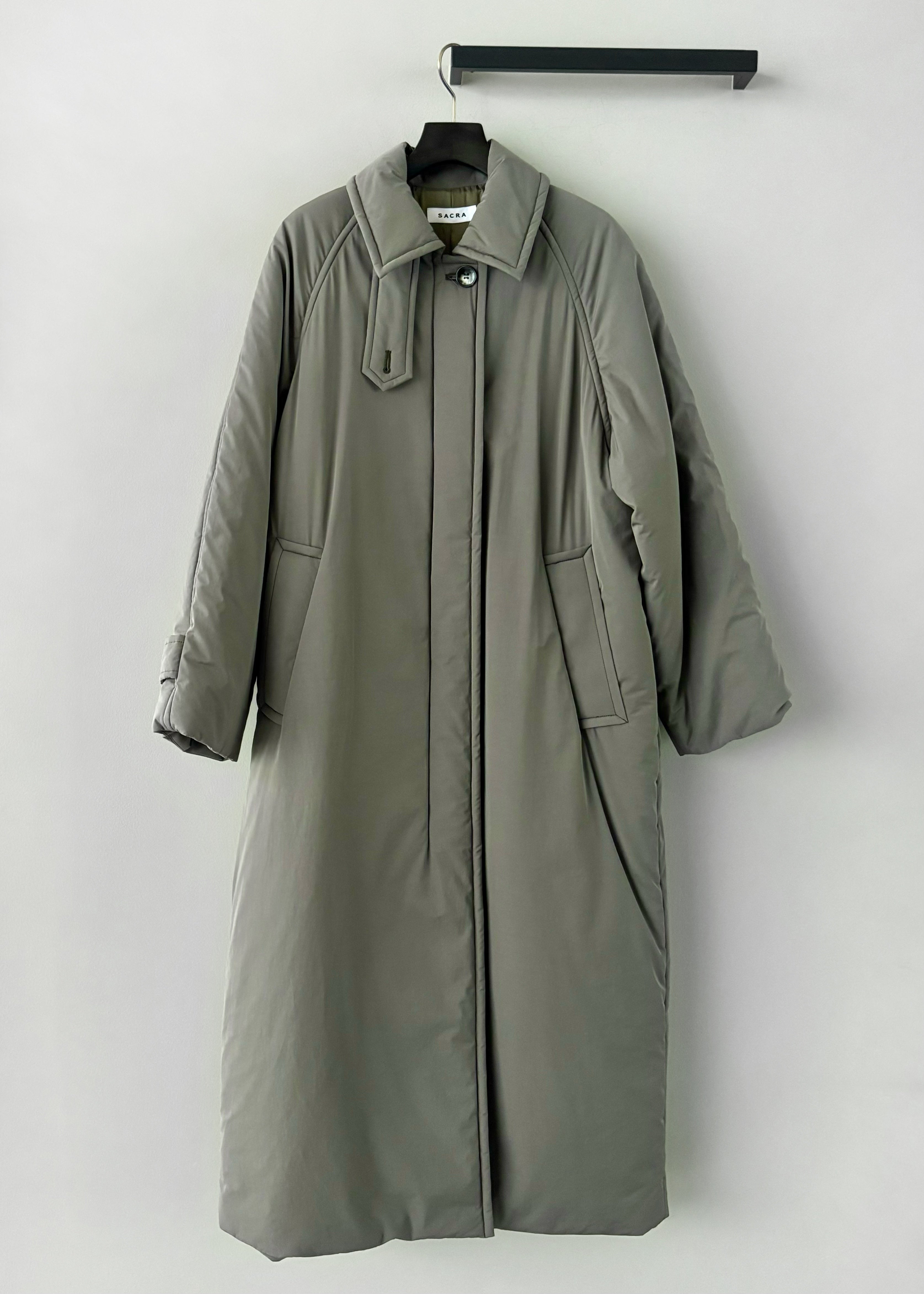 SACRA / PADDING TAFFETA COAT – SPITIFARO