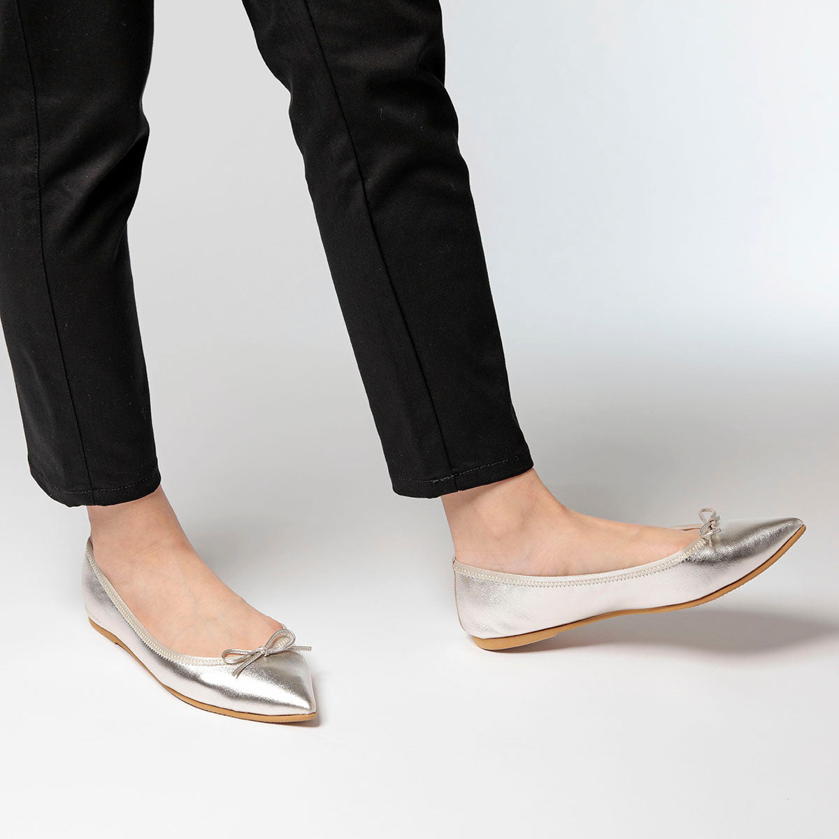 Mathilde -Foil Champagne gold フォイル シャンパンゴールド kurun クルン kuruntokyo 入学式 卒業式 クルントウキョウ 疲れない 痛くない madeinjapan 日本製 本革 バレエシューズ フラットシューズ パンプス kurunTOKYO mdmバレエシューズwaterproof レインシューズ 小さいサイズ 大きいサイズ 26cm 21.5cm 26cm 25.5cm 25cm 22cm