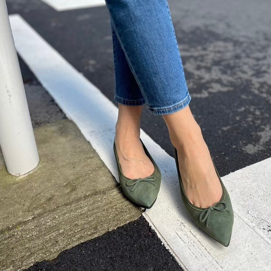 Mathilde -Waterproof Suede Khaki ウォータープルーフスエード カーキ kurun クルン kuruntokyo 入学式 卒業式 クルントウキョウ 疲れない 痛くない madeinjapan 日本製 本革 バレエシューズ フラットシューズ パンプス kurunTOKYO mdmバレエシューズwaterproof レインシューズ 小さいサイズ 大きいサイズ 26cm 21.5cm 26cm 25.5cm 25cm 22cm