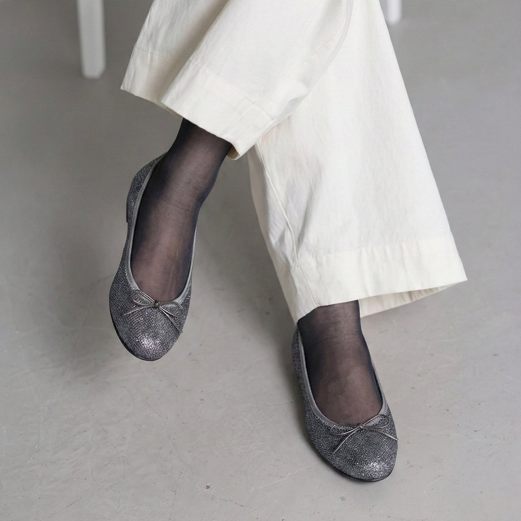 Pauline -Lace glitter Dark gray レースグリッター ダークグレー kurun クルン kuruntokyo 入学式 卒業式 クルントウキョウ 疲れない 痛くない madeinjapan 日本製 本革 バレエシューズ フラットシューズ パンプス kurunTOKYO mdmバレエシューズwaterproof レインシューズ 小さいサイズ 大きいサイズ 26cm 21.5cm 26cm 25.5cm 25cm 22cm
