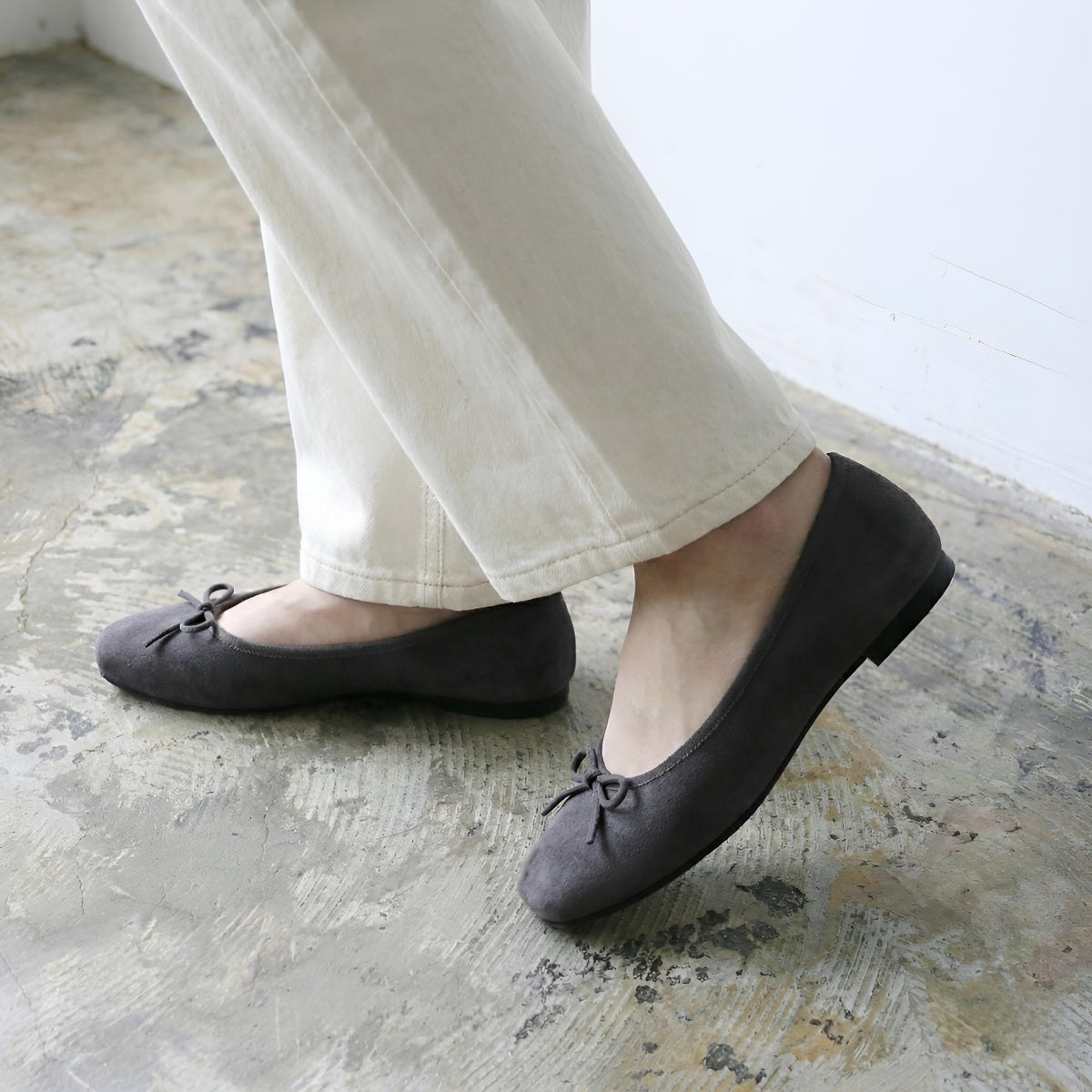 Giselle -Waterproof Suede Darkgray ウォータープルーフ スエード ダークグレー kurun クルン kuruntokyo 入学式 卒業式 クルントウキョウ 疲れない 痛くない madeinjapan 日本製 本革 バレエシューズ フラットシューズ パンプス kurunTOKYO mdmバレエシューズwaterproof レインシューズ 小さいサイズ 大きいサイズ 26cm 21.5cm 26cm 25.5cm 25cm 22cm