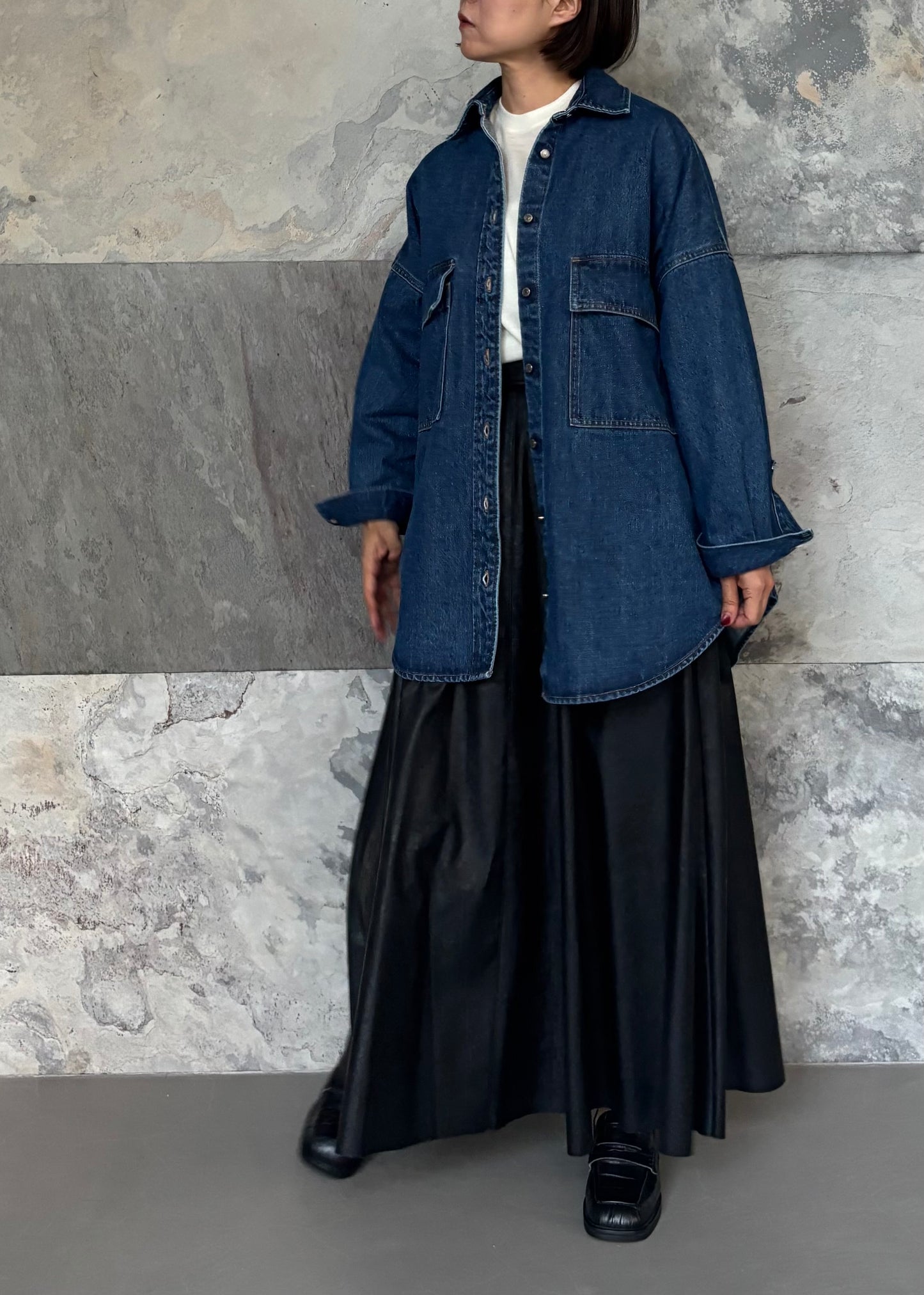 SACRA/AUTHENTIC DENIM