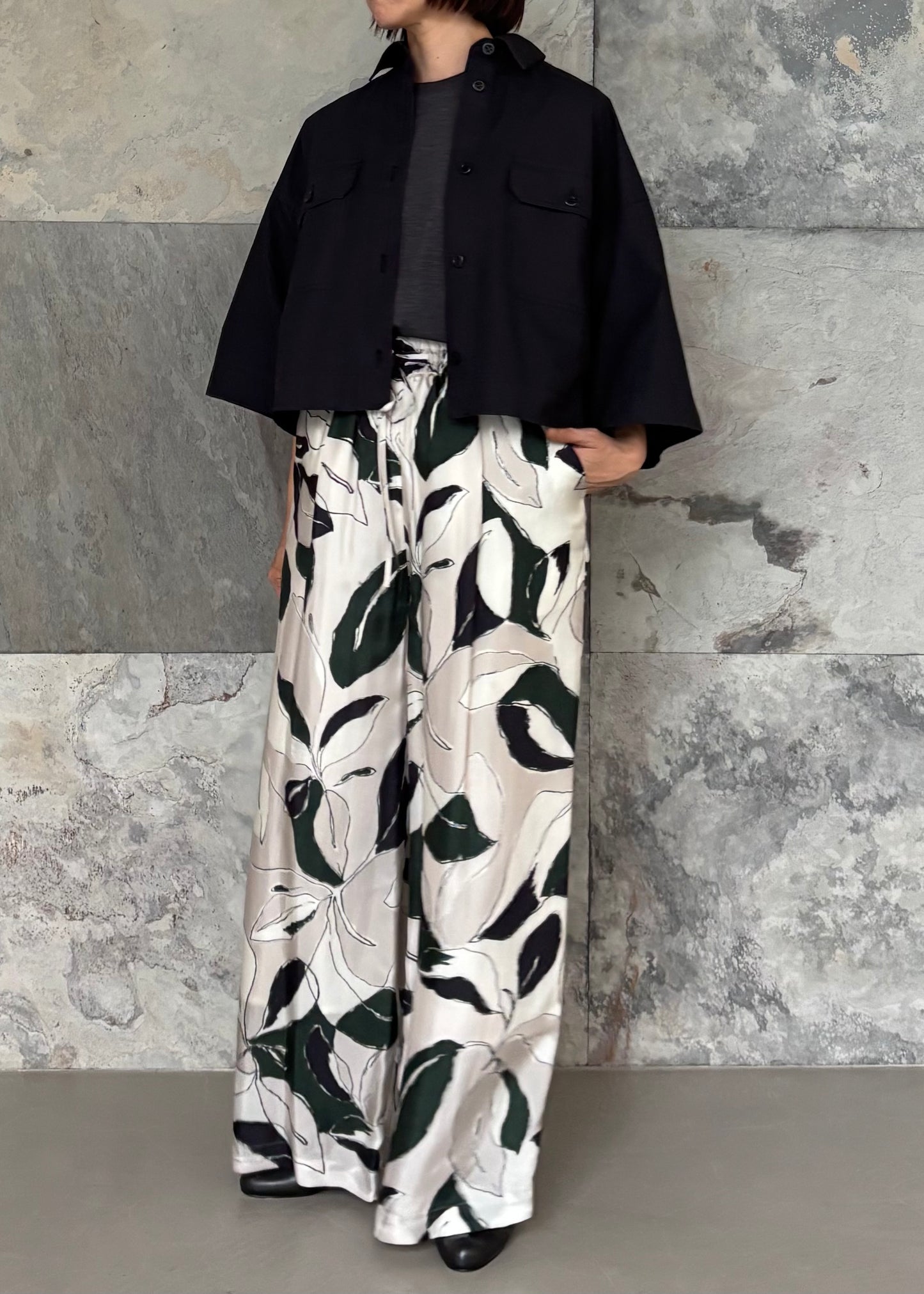 SACRA/COTTON HORSE CLOTH CROPPED SHIRT