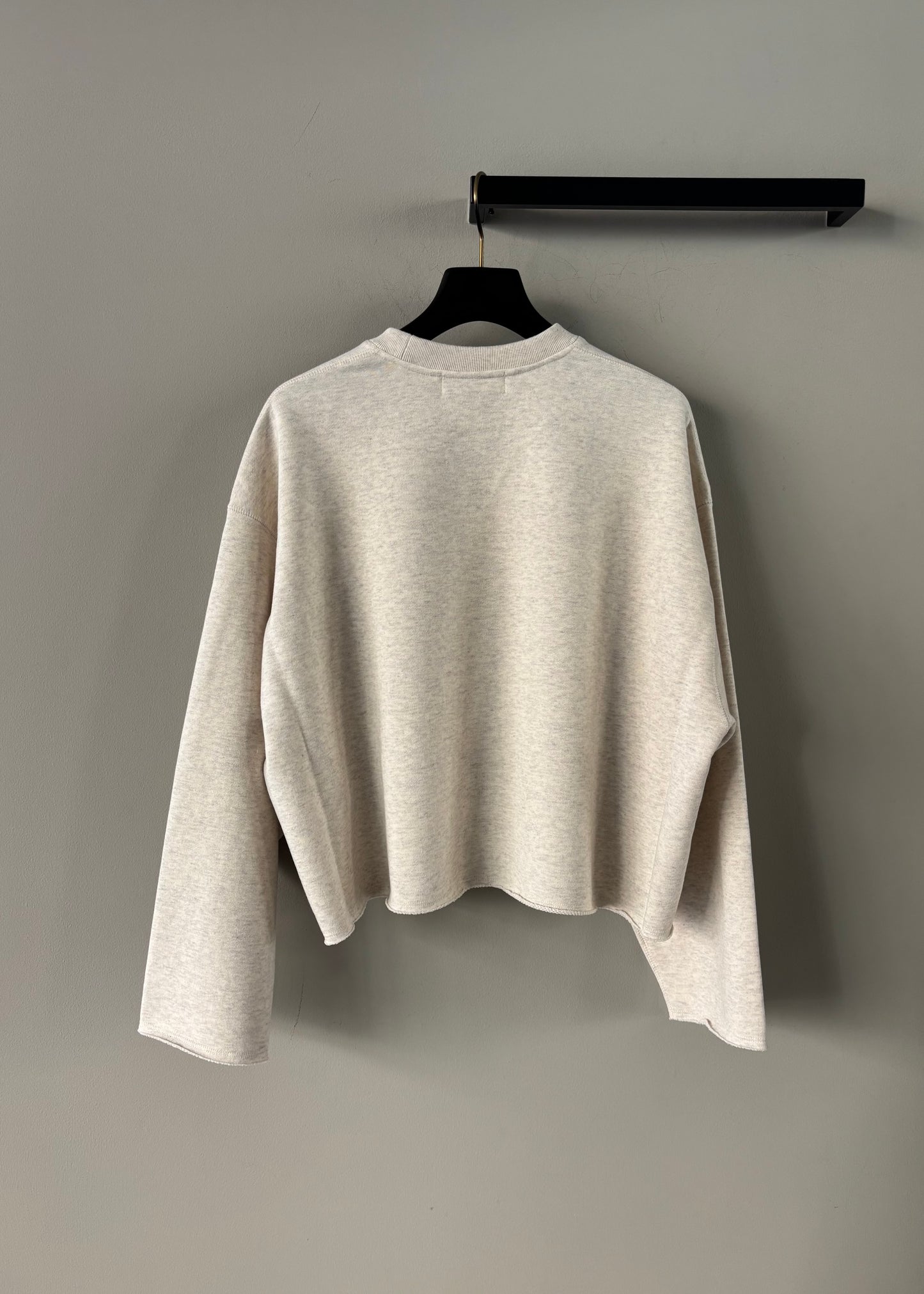 SACRA/EXTRA FINE FLEECE CROPPED TOP