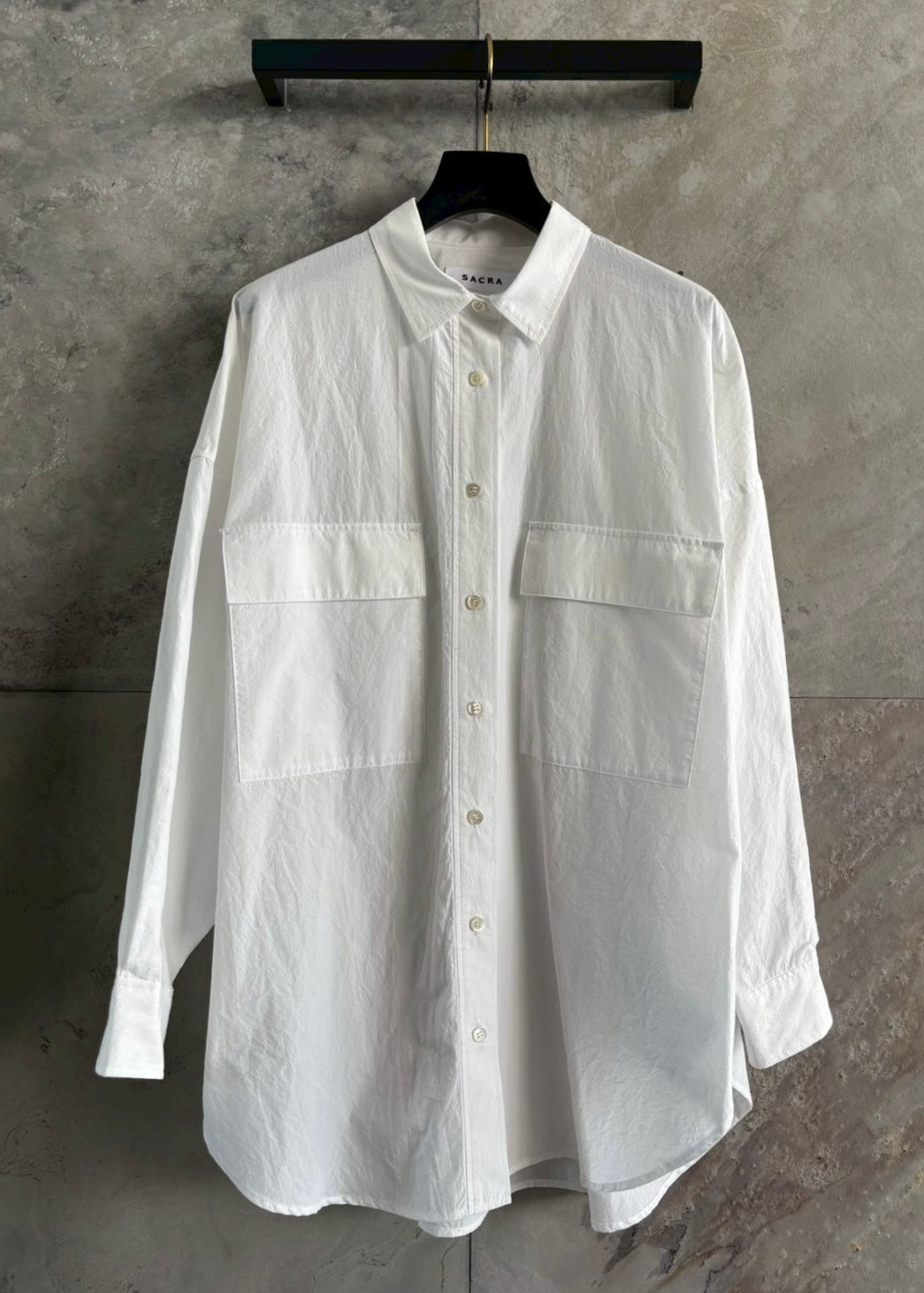 SACRA/HIGH COUNT COTTON TUMBLE SHIRT