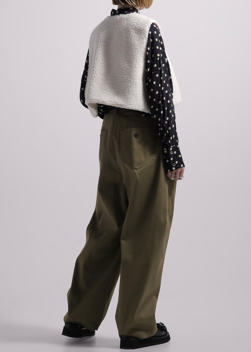 SACRA / SHEEP BOA SHORT GILET