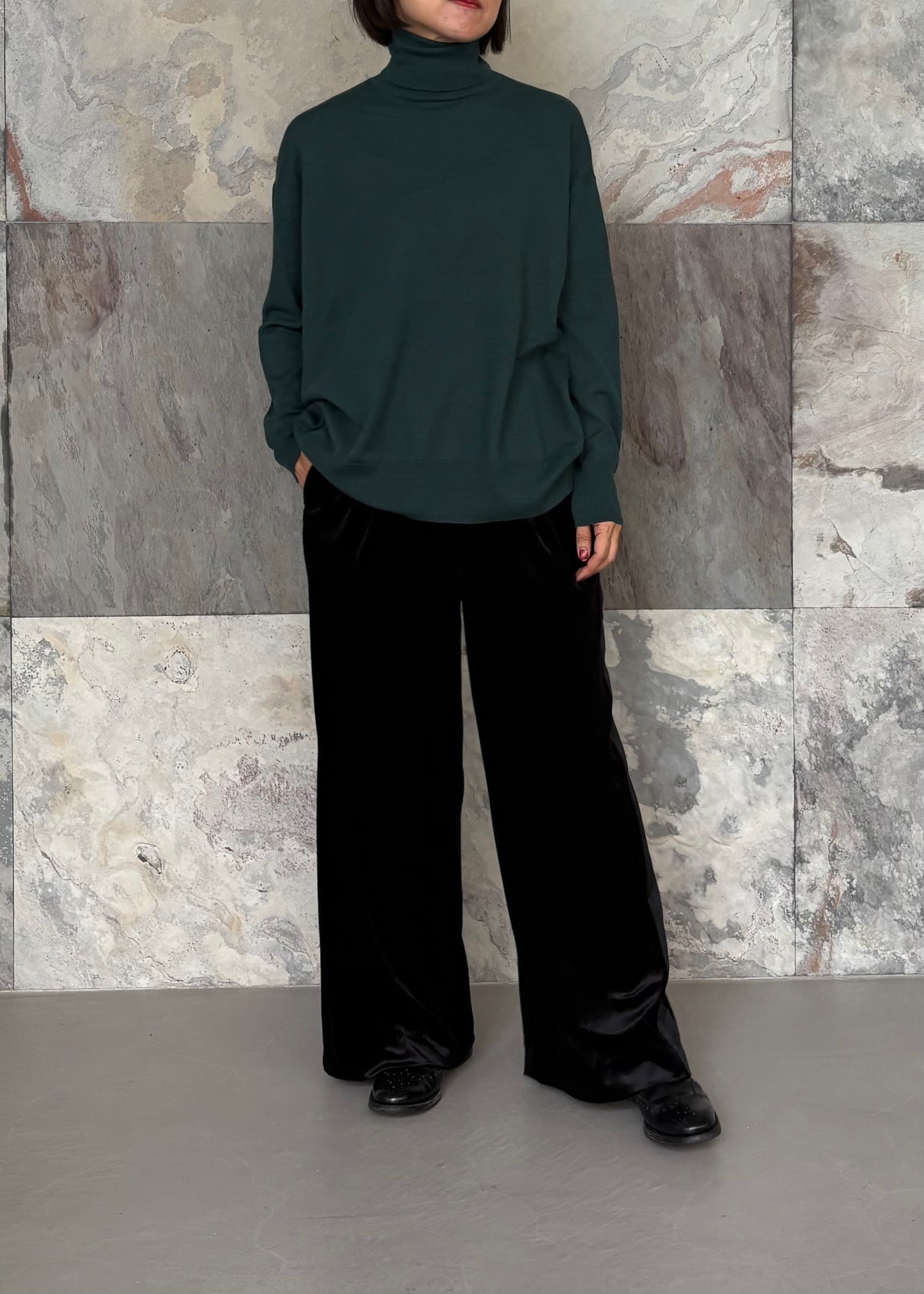 SACRA/TRIACE VELOR PANTS