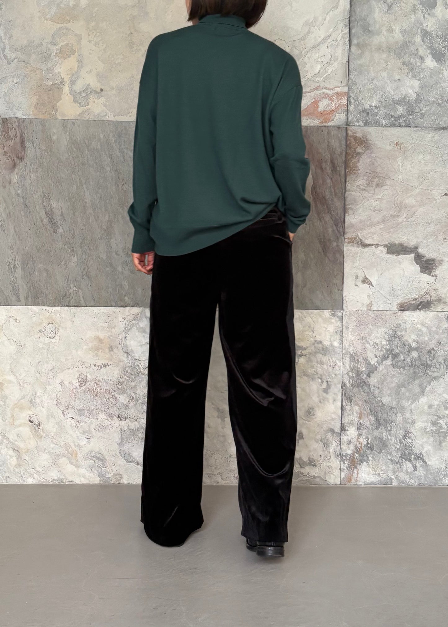 SACRA/TRIACE VELOR PANTS