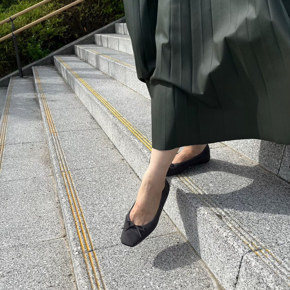Giselle -Waterproof Suede Darkgray ウォータープルーフ スエード ダークグレー kurun クルン kuruntokyo 入学式 卒業式 クルントウキョウ 疲れない 痛くない madeinjapan 日本製 本革 バレエシューズ フラットシューズ パンプス kurunTOKYO mdmバレエシューズwaterproof レインシューズ 小さいサイズ 大きいサイズ 26cm 21.5cm 26cm 25.5cm 25cm 22cm
