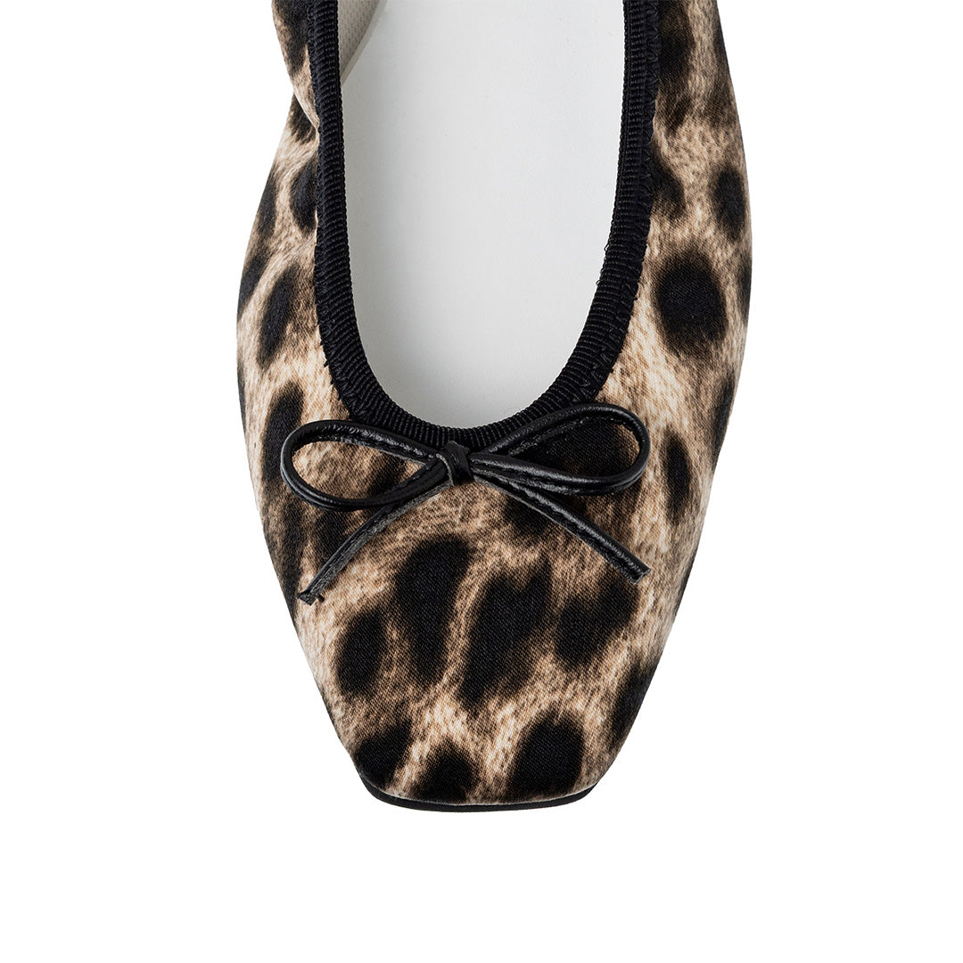 [7/23(wed)20:00～発売開始]Giselle -Waterproof satin leopardprint Grege ウォータープルーフ サテンレオパードプリント グレージュ kurun クルン kuruntokyo 入学式 卒業式 クルントウキョウ 疲れない 痛くない madeinjapan 日本製 本革 バレエシューズ フラットシューズ パンプス kurunTOKYO mdmバレエシューズwaterproof レインシューズ 小さいサイズ 大きいサイズ 26cm 21.5cm 26cm 25.5cm 25cm 22cm