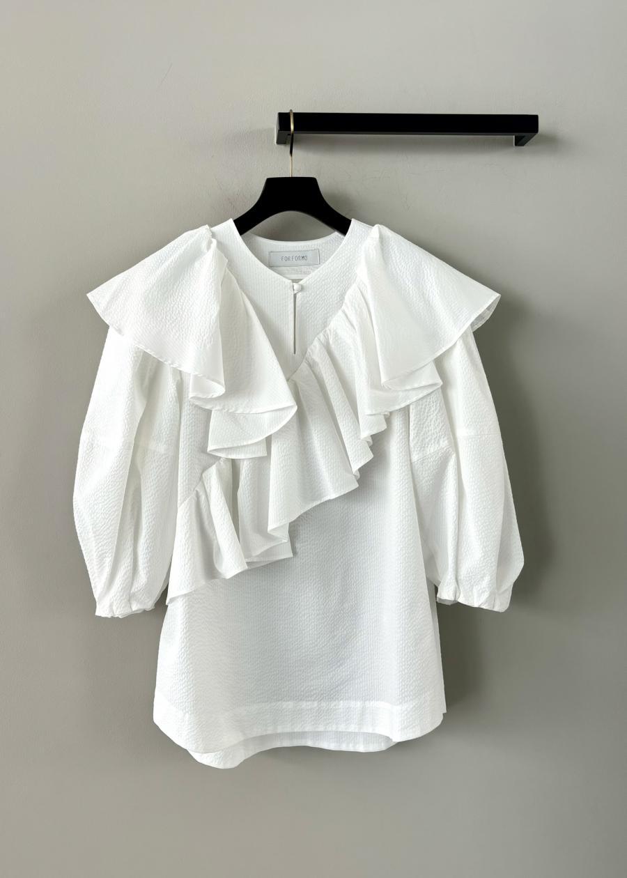 FORMO / FRILL BLOUSE